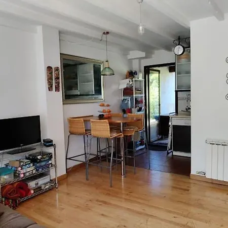 Precioso Con Jardin * Prellezo